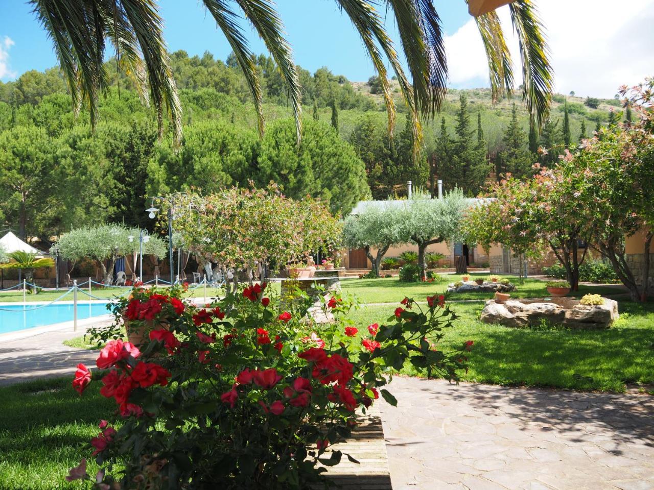Agriturismo Il Drago Mirabella Imbaccari المظهر الخارجي الصورة
